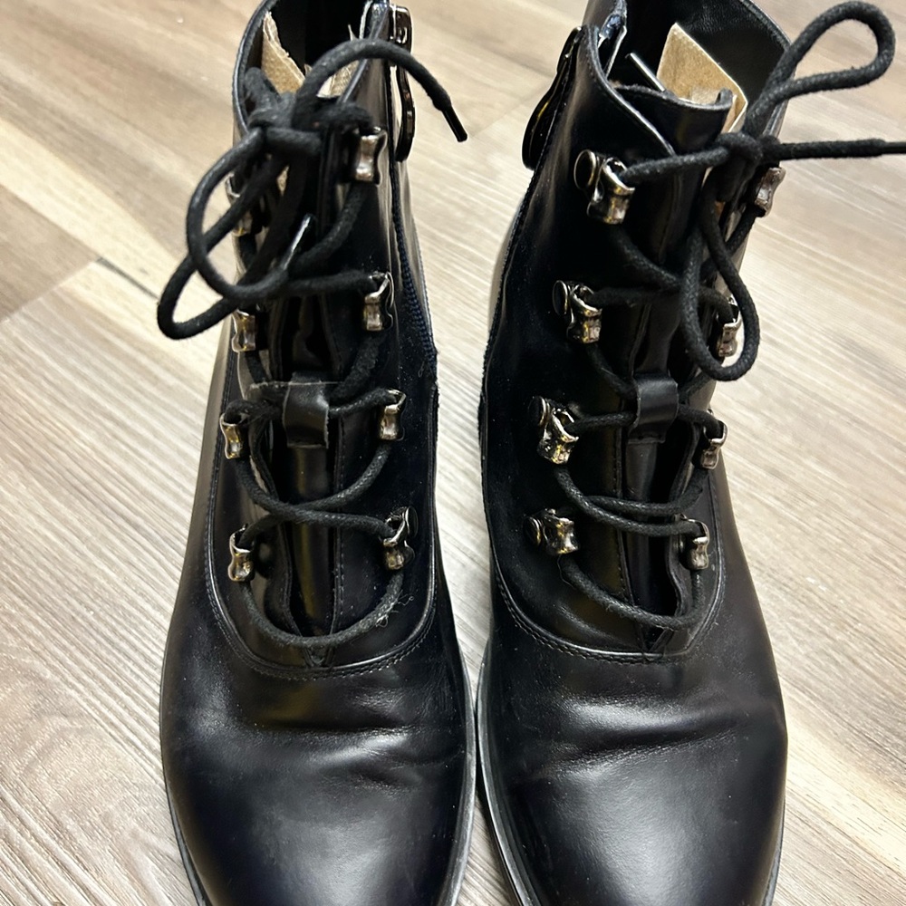 Elegant Black Lace-Up Boots for Women Sping/fall